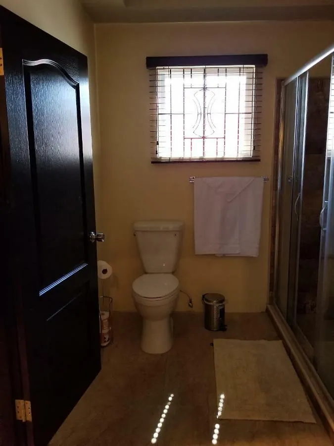 Contemporary Modern One Bedroom Apartment Kingston 0*,  Jamaika